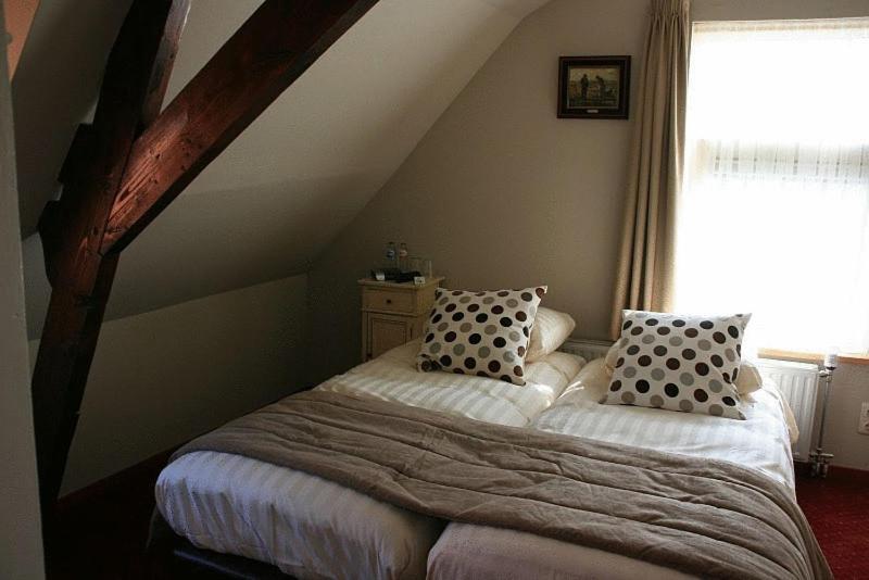 De Vier Heemskinderen IJzendijke Zimmer foto