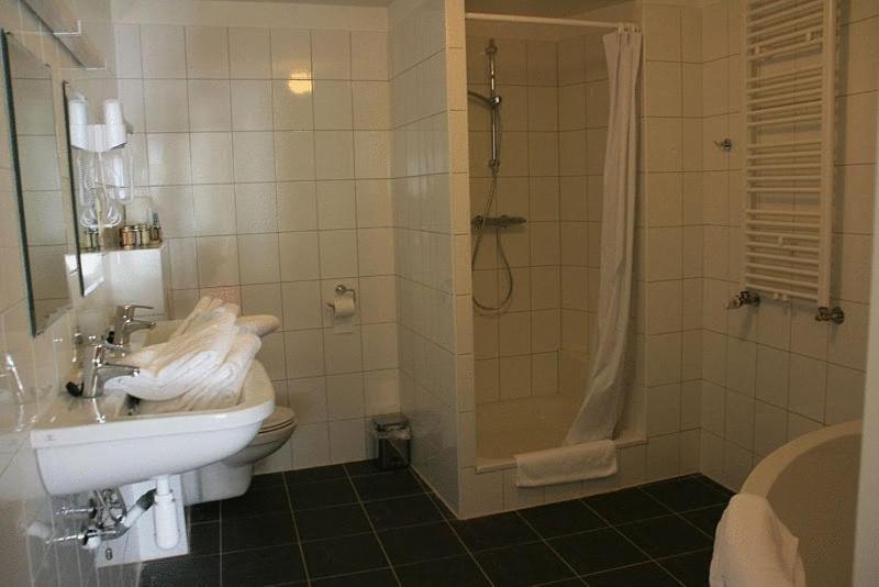 De Vier Heemskinderen IJzendijke Zimmer foto
