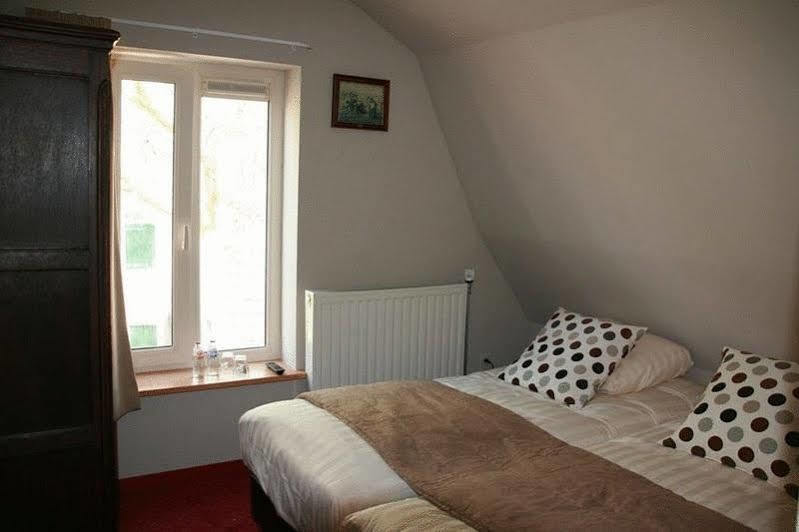 De Vier Heemskinderen IJzendijke Exterior foto